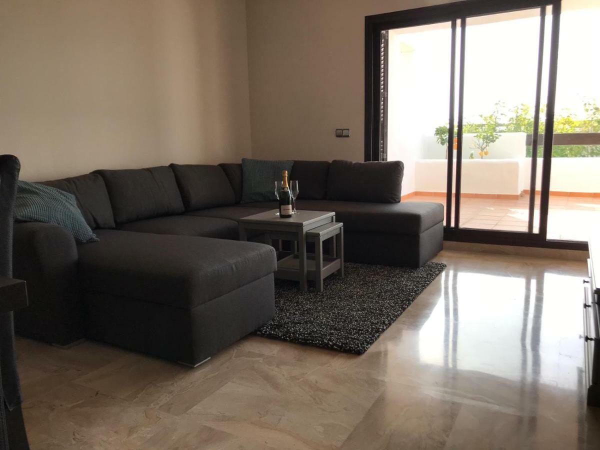 Luxury Apartment Set In Dona Julia Golf Course Casares Dış mekan fotoğraf